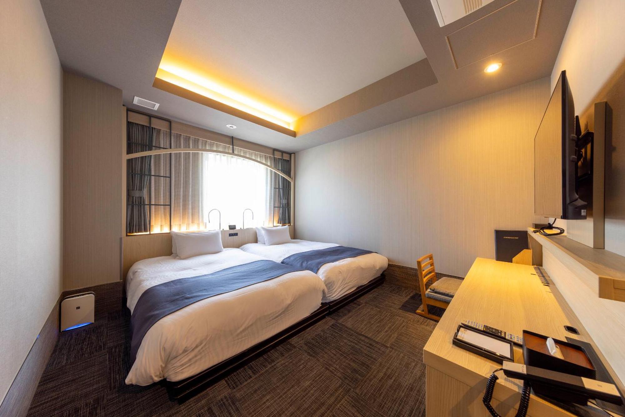 Hotel Granbinario טסורוגה מראה חיצוני תמונה